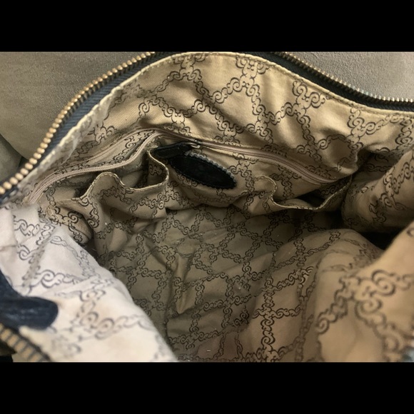 Leather shoulder bag - Picture 4 of 5